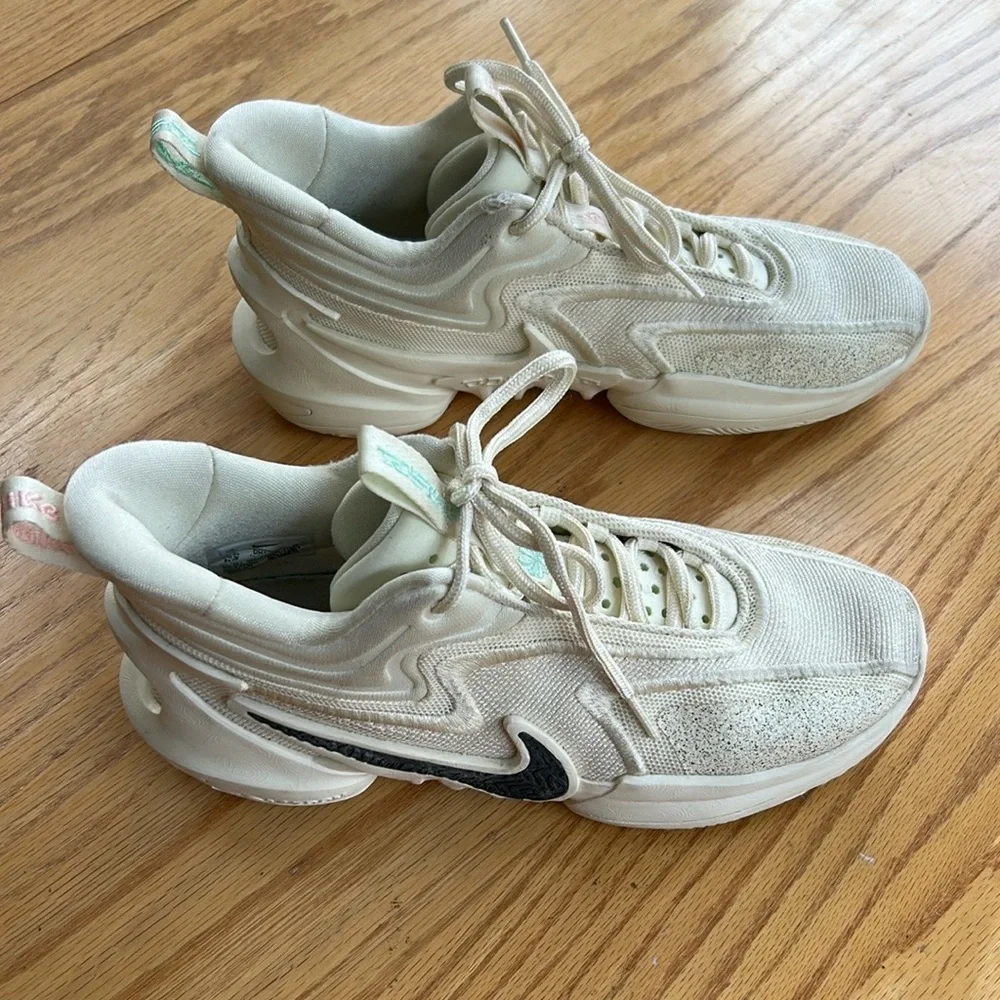 Nike Cosmic Unity 2 Coconut Milk Men’s Sneakers Shoes Size 8 Basketball Athletic